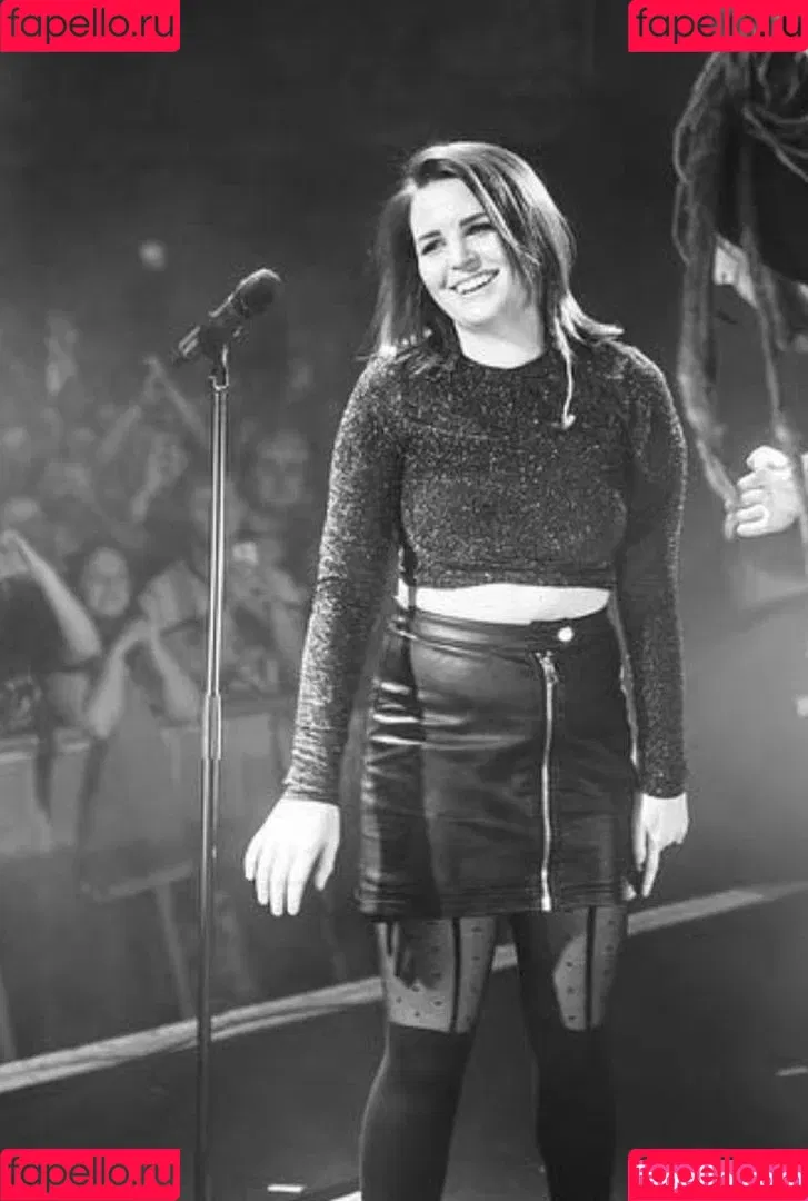 Emma Blackery Onlyfans Photo Gallery 