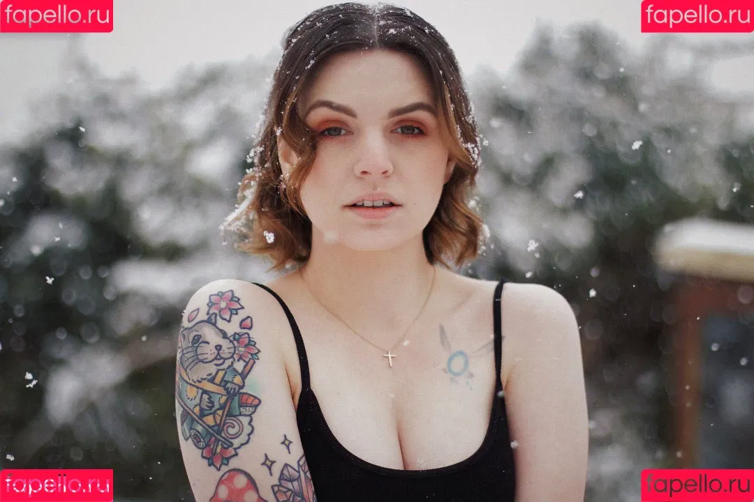 Emma Blackery Onlyfans Photo Gallery 