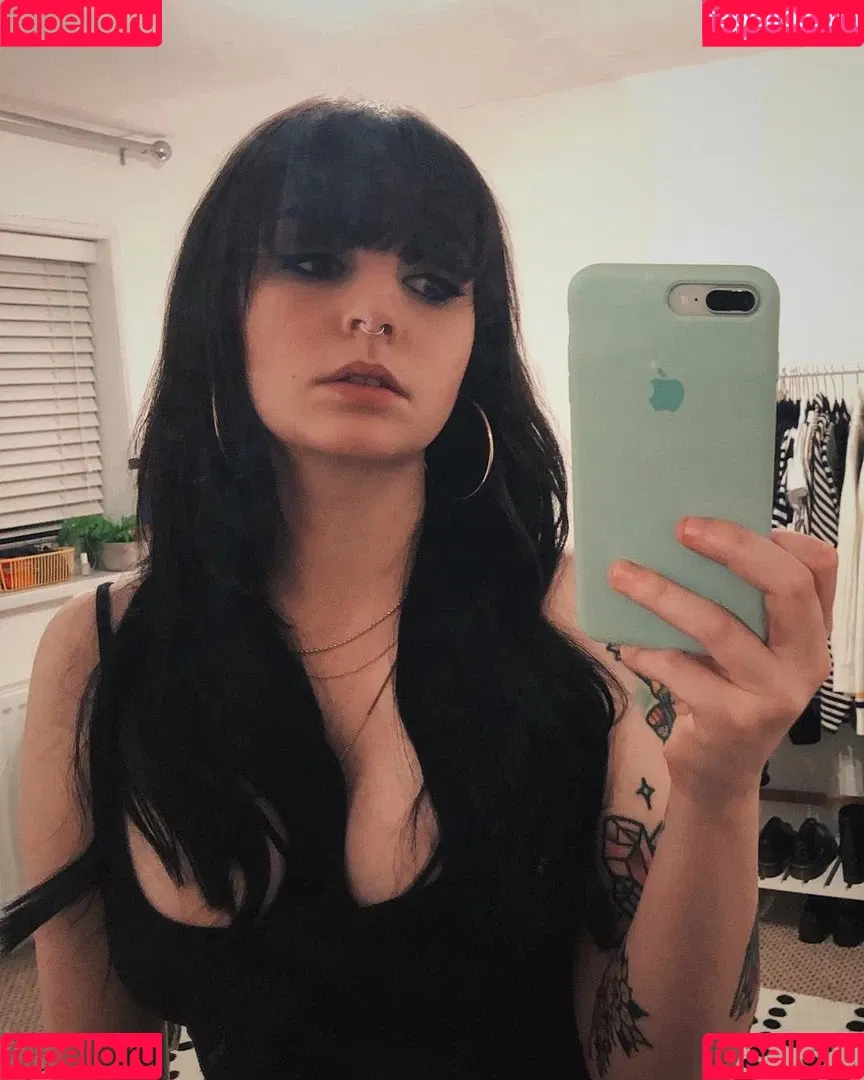 Emma Blackery Onlyfans Photo Gallery 
