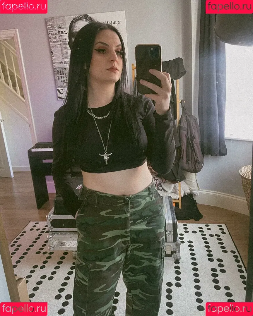 Emma Blackery Onlyfans Photo Gallery 