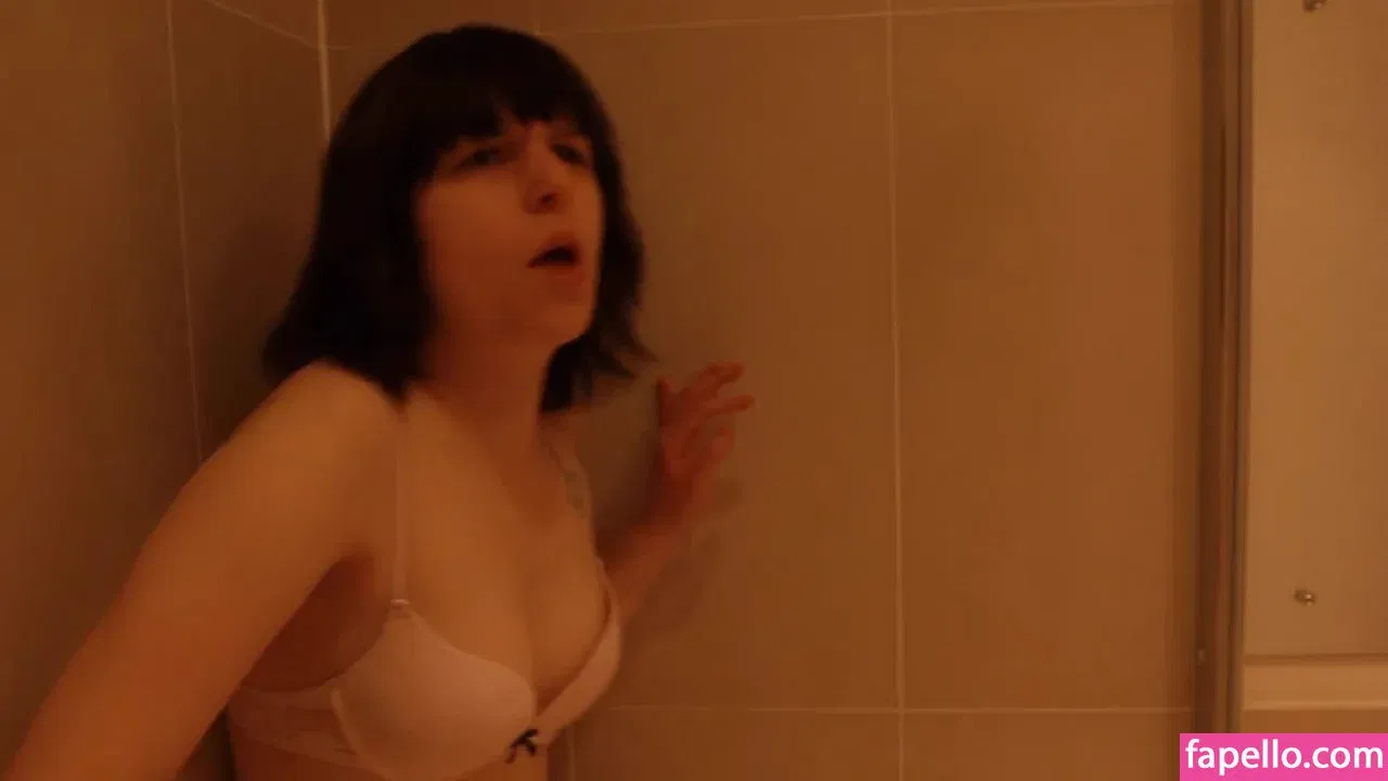 Emma Blackery Onlyfans Photo Gallery 