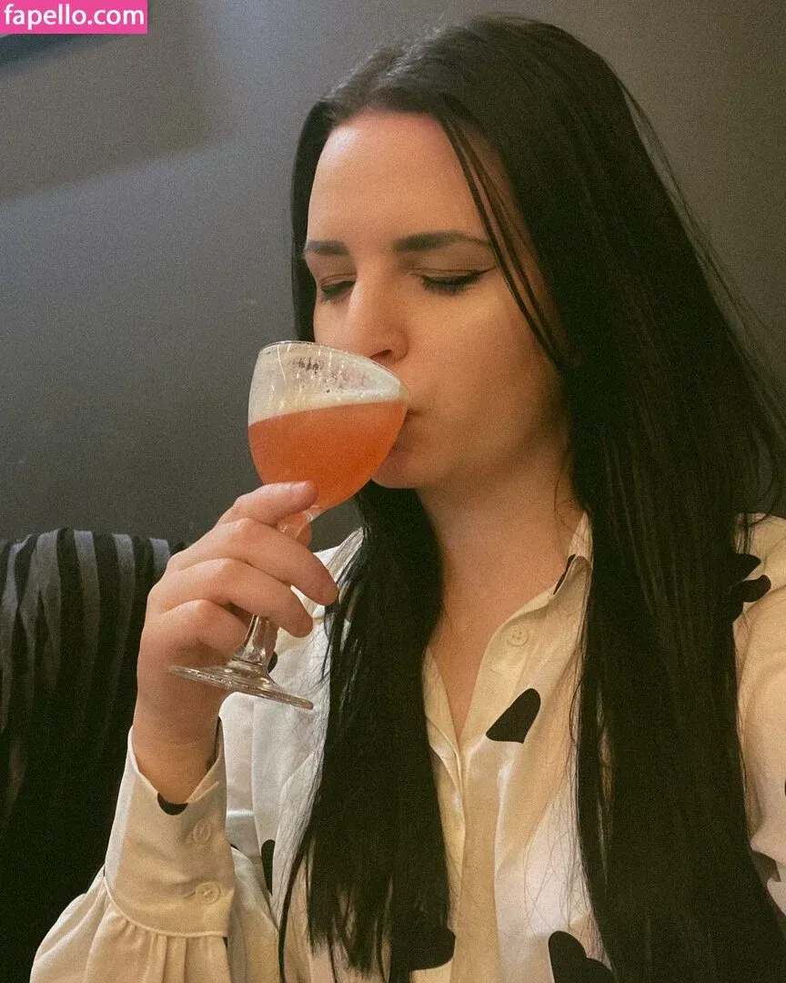 Emma Blackery Onlyfans Photo Gallery 