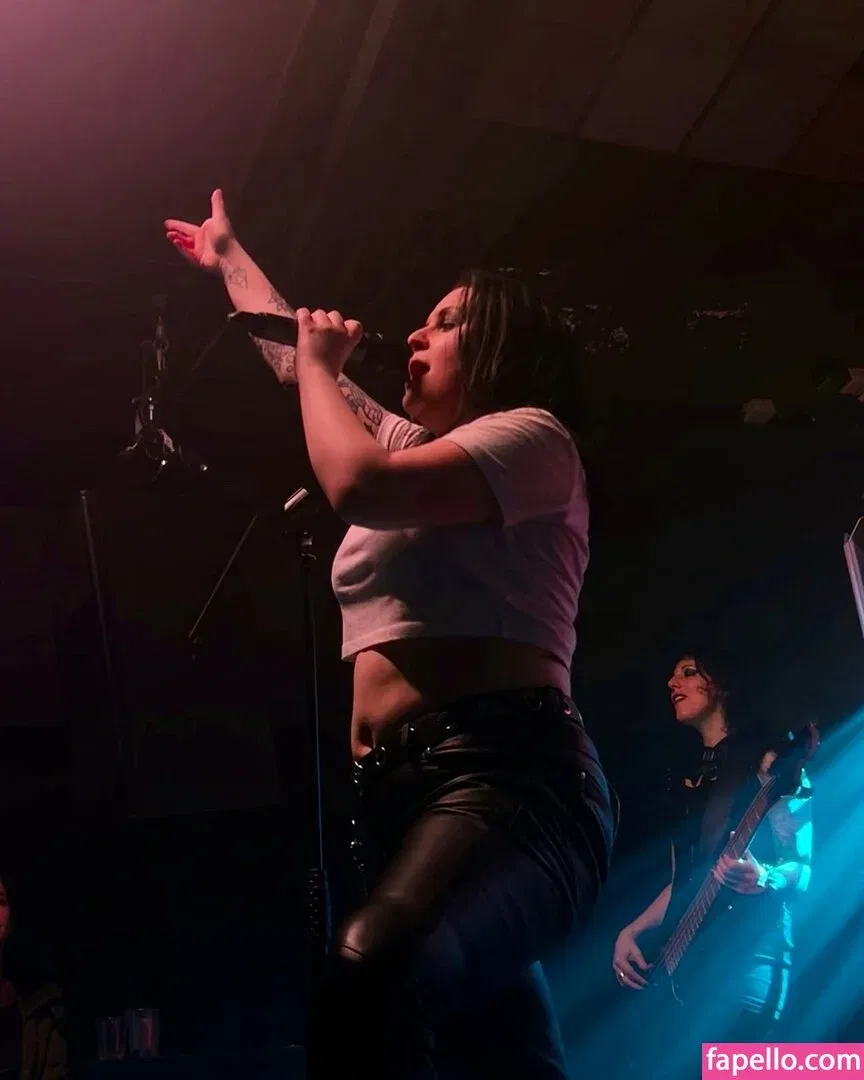 Emma Blackery Onlyfans Photo Gallery 