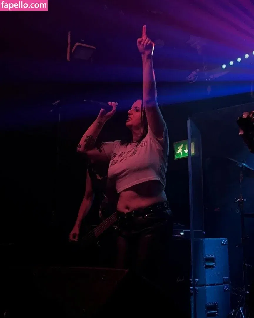 Emma Blackery Onlyfans Photo Gallery 