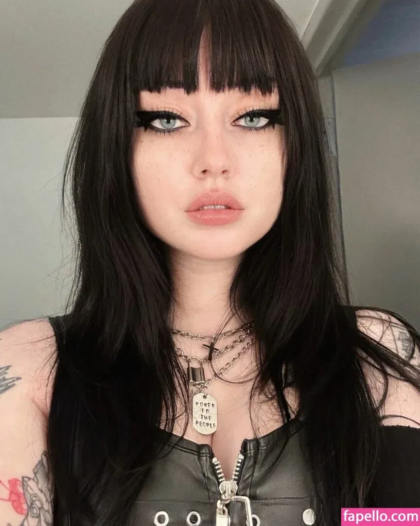 Arisa Vurr Onlyfans Photo Gallery 