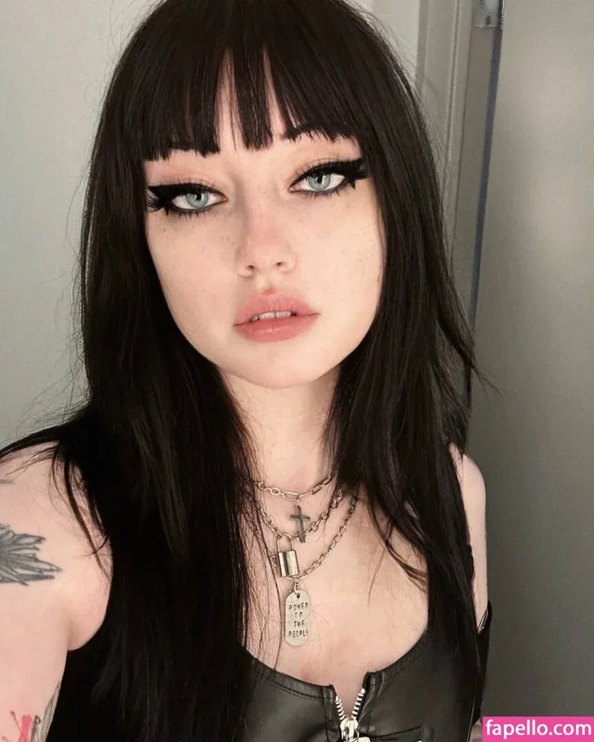 Arisa Vurr Onlyfans Photo Gallery 