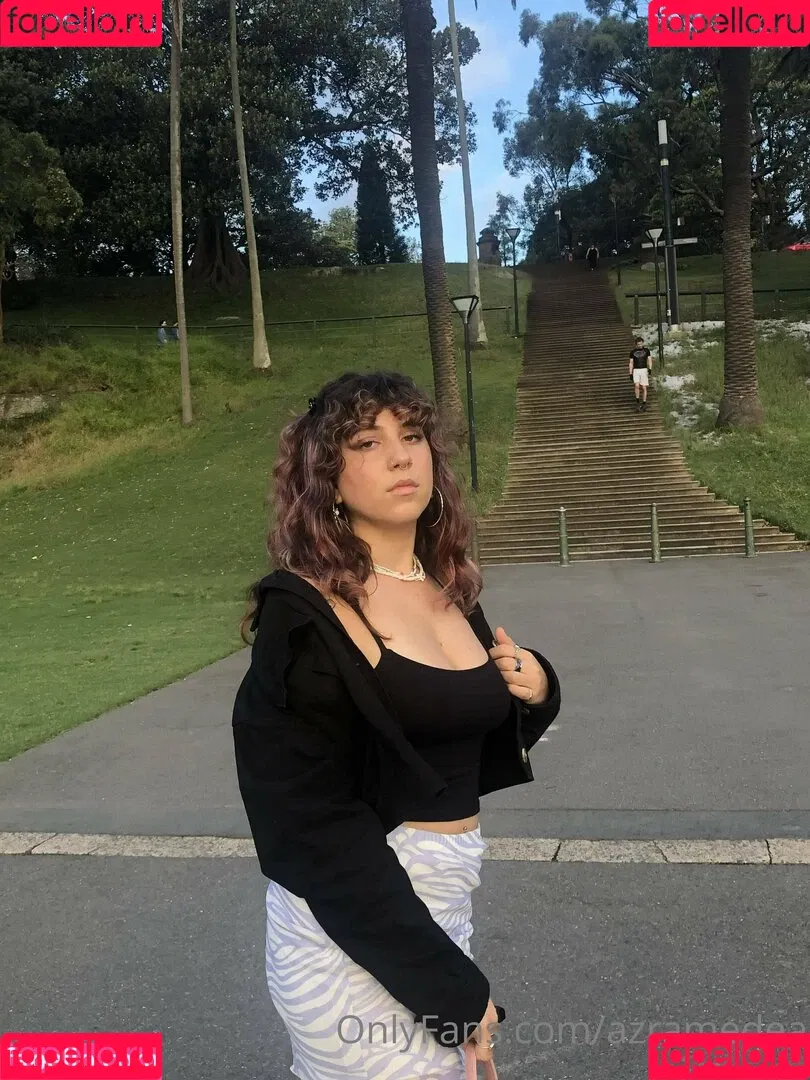 azramedea Onlyfans Photo Gallery 
