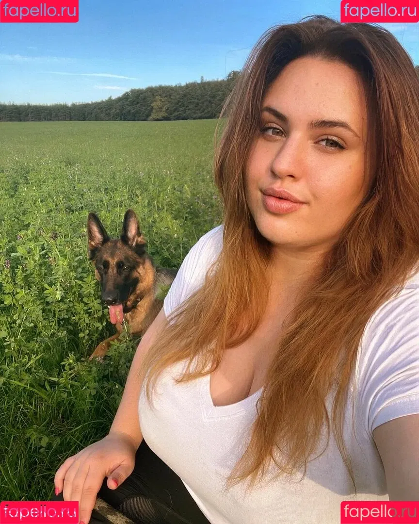 Babu Vale Onlyfans Photo Gallery 