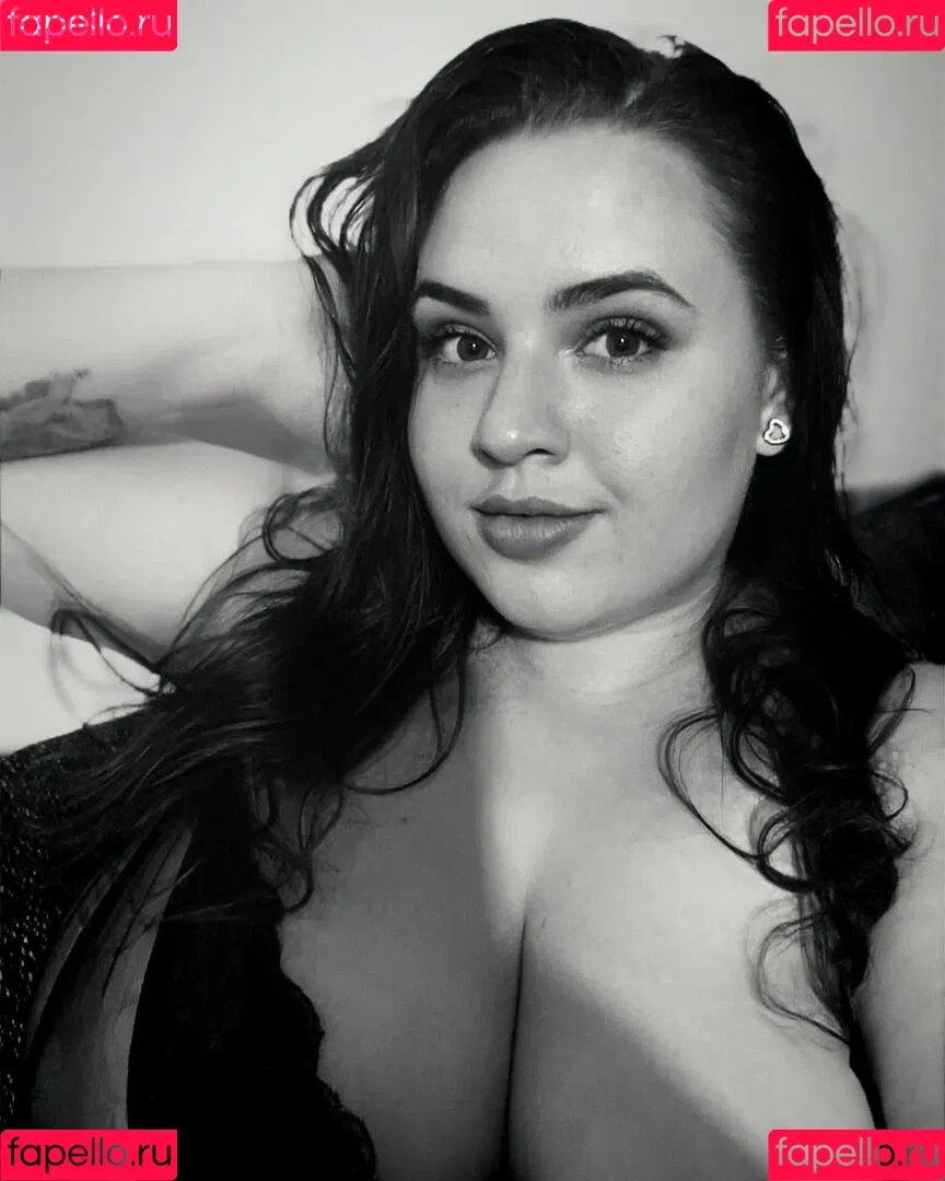 Babu Vale Onlyfans Photo Gallery 