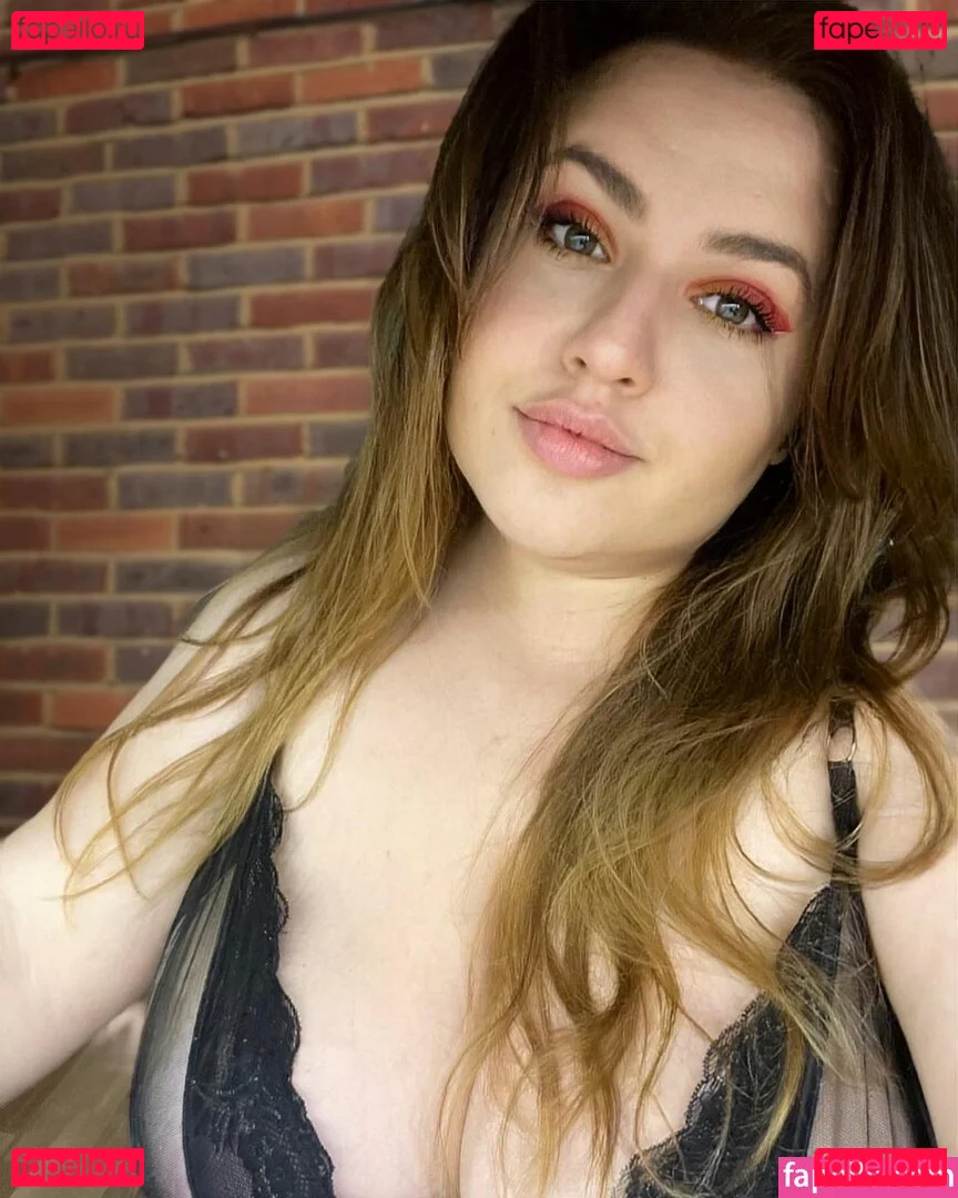 Babu Vale Onlyfans Photo Gallery 