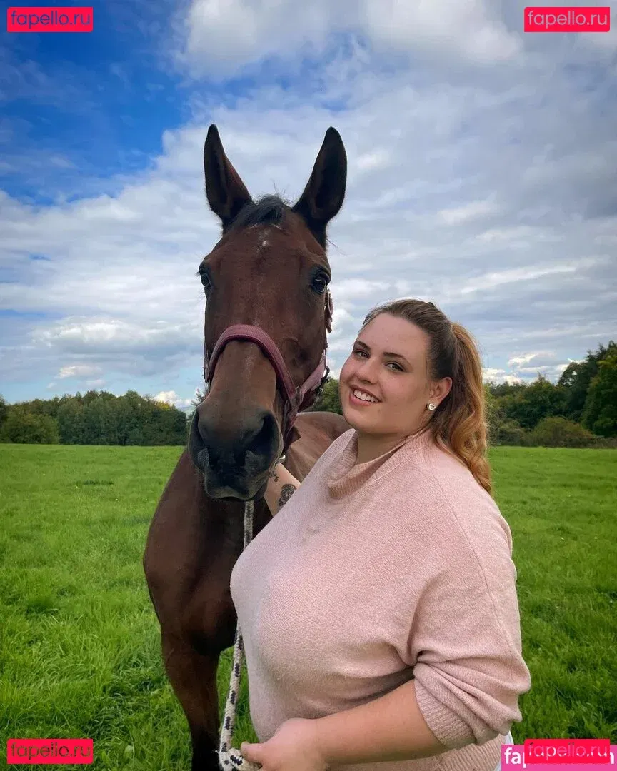 Babu Vale Onlyfans Photo Gallery 