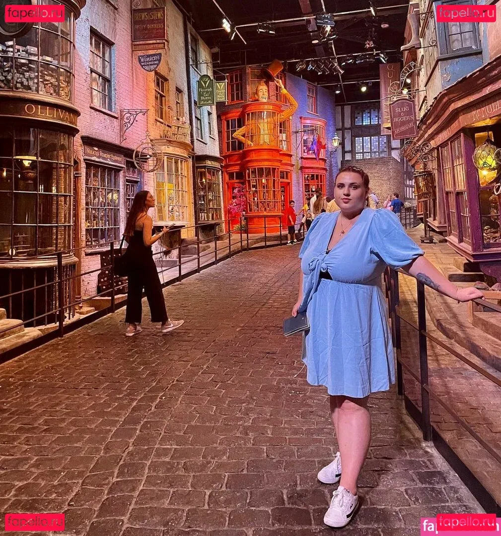 Babu Vale Onlyfans Photo Gallery 