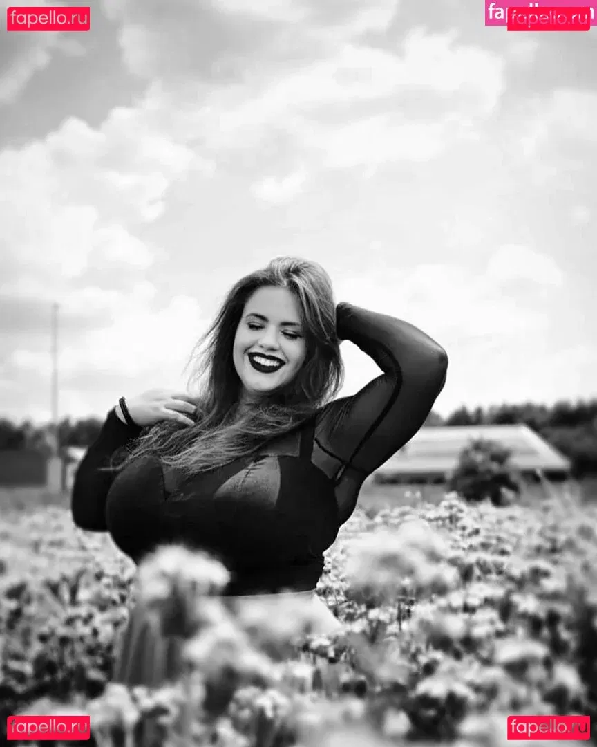 Babu Vale Onlyfans Photo Gallery 