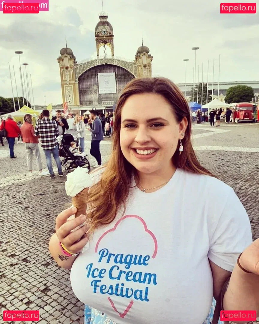 Babu Vale Onlyfans Photo Gallery 