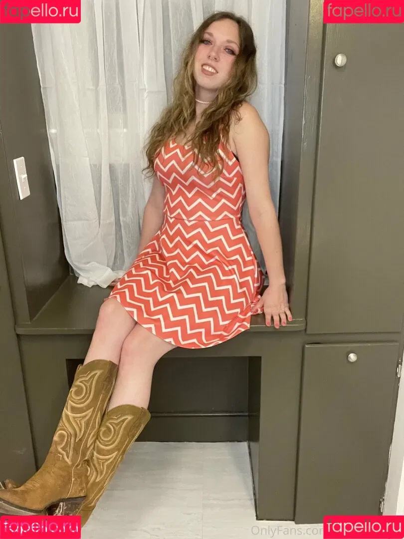 allimoona04 Onlyfans Photo Gallery 