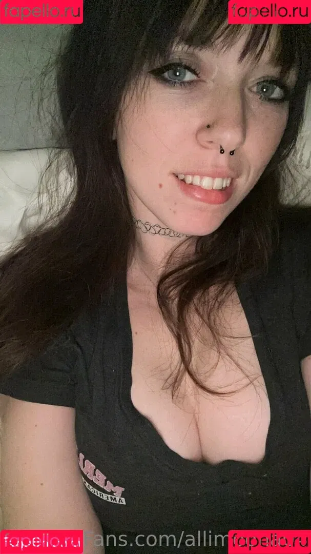 allimoona04 Onlyfans Photo Gallery 