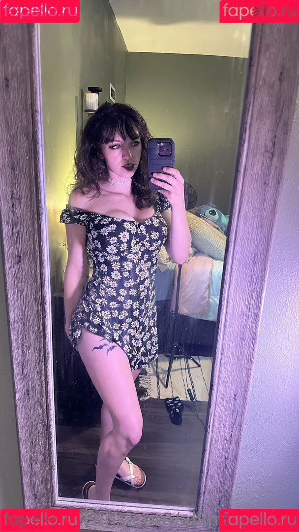 allimoona04 Onlyfans Photo Gallery 