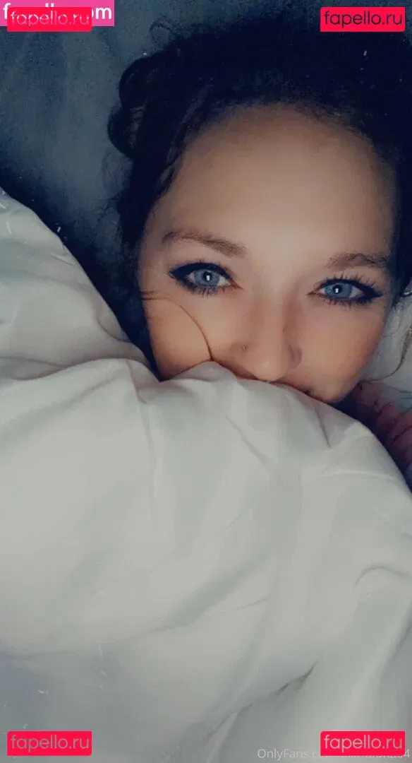 allimoona04 Onlyfans Photo Gallery 