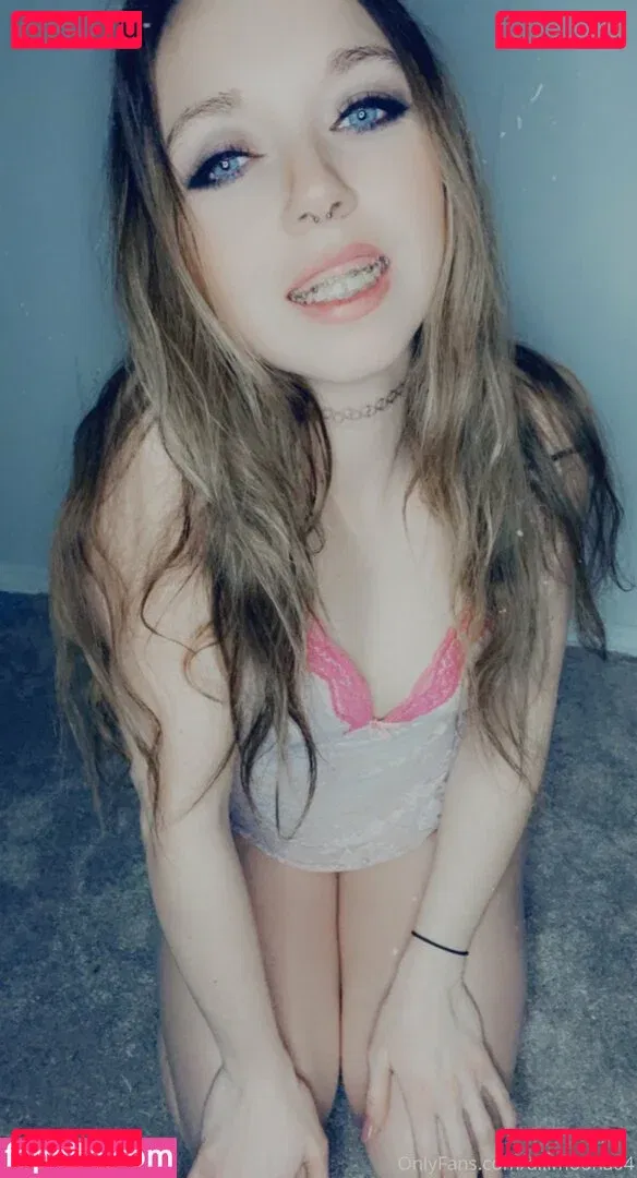 allimoona04 Onlyfans Photo Gallery 