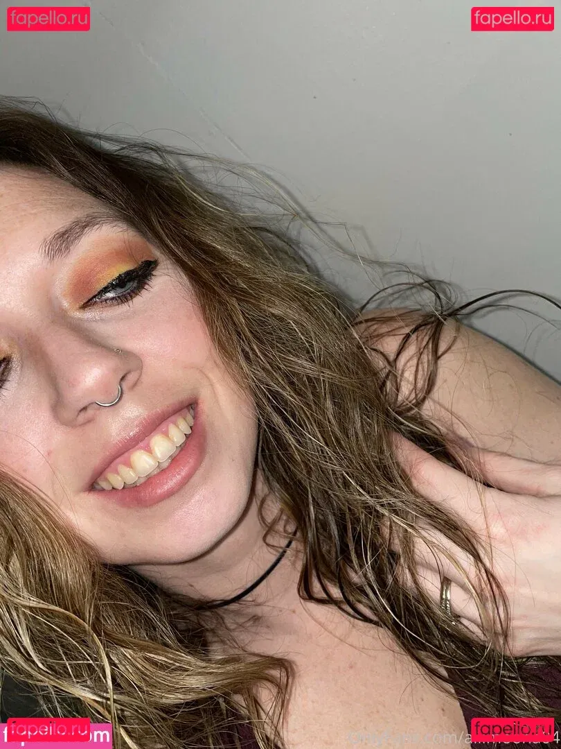 allimoona04 Onlyfans Photo Gallery 