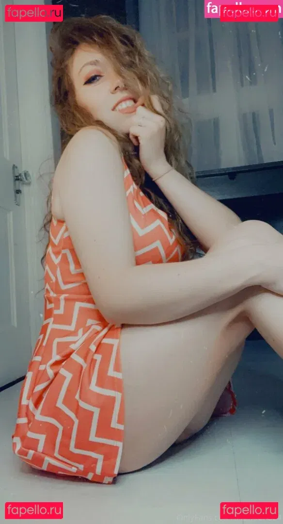 allimoona04 Onlyfans Photo Gallery 