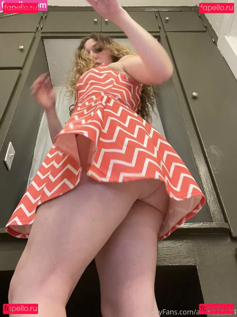 allimoona04 Onlyfans Photo Gallery 