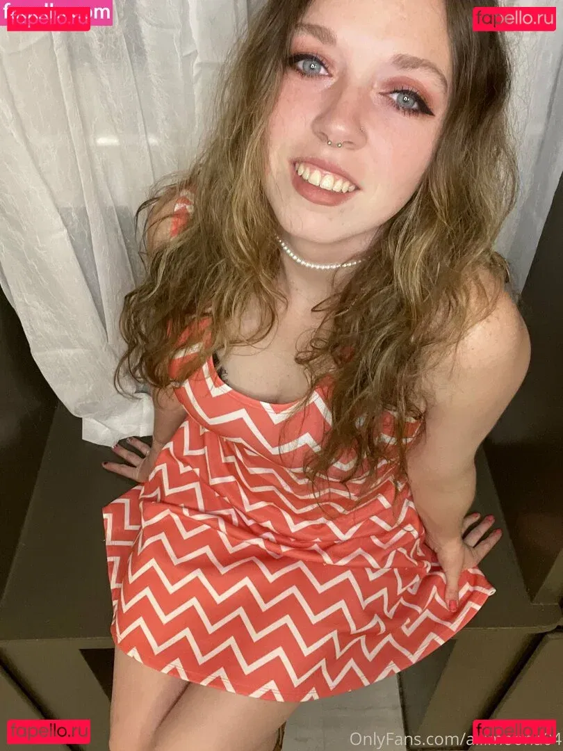 allimoona04 Onlyfans Photo Gallery 