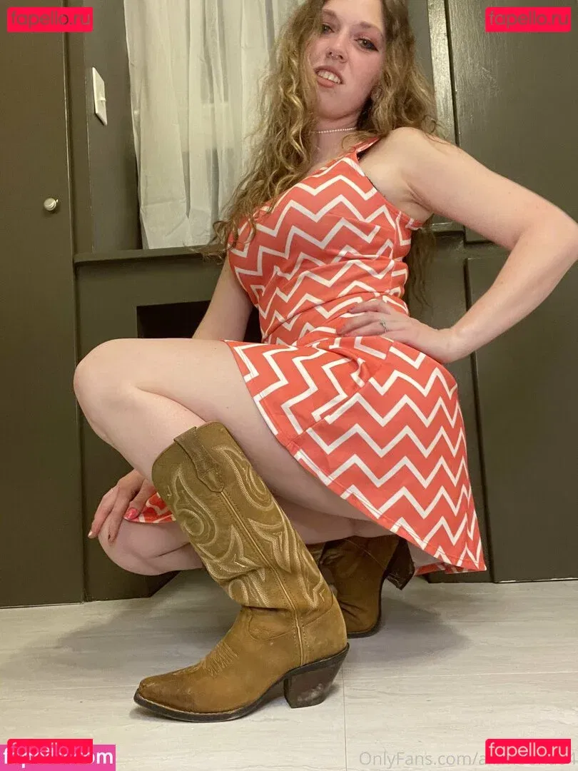 allimoona04 Onlyfans Photo Gallery 