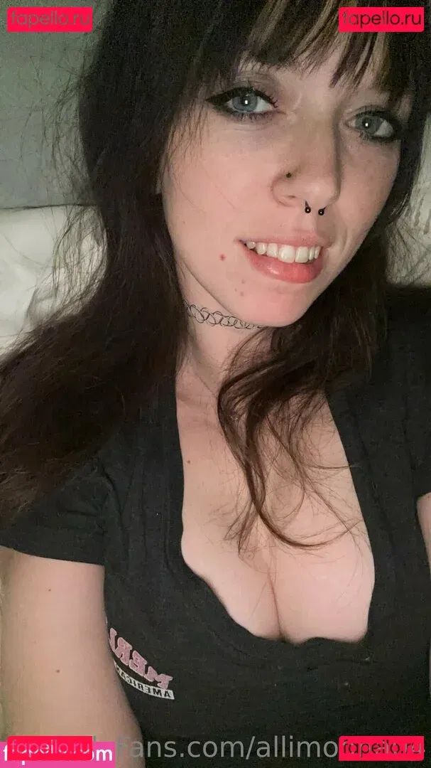 allimoona04 Onlyfans Photo Gallery 