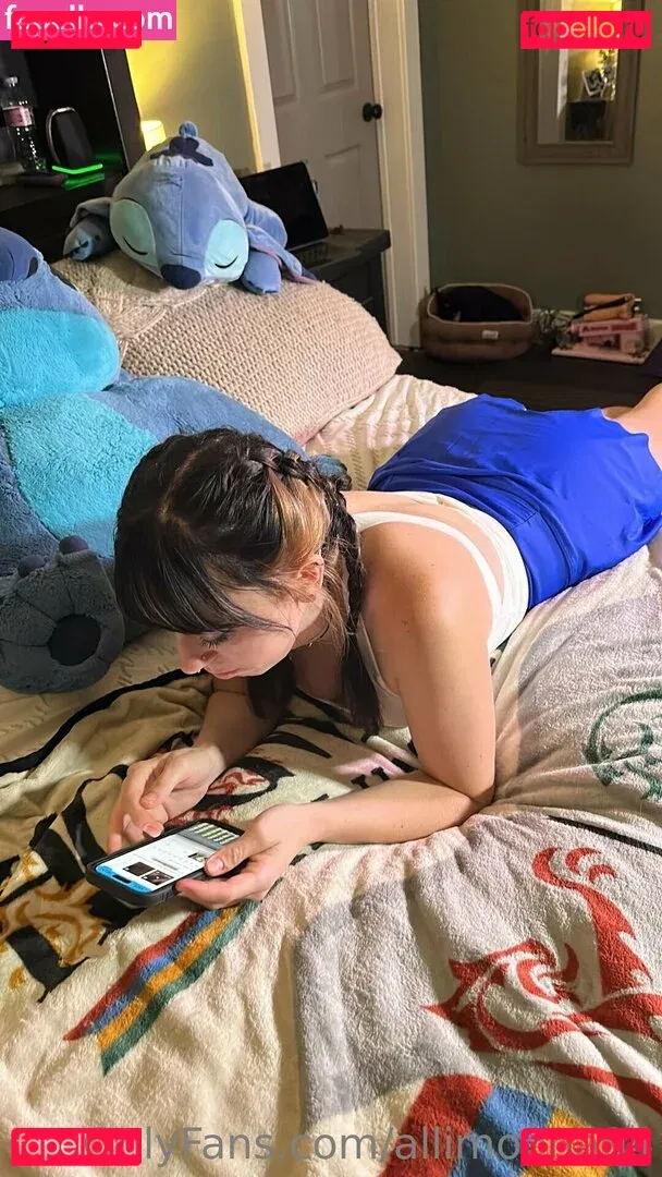 allimoona04 Onlyfans Photo Gallery 