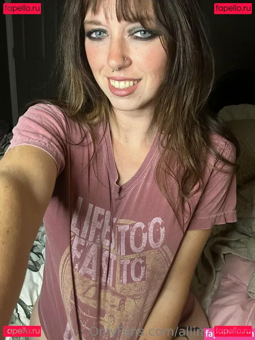 allimoona04 Onlyfans Photo Gallery 