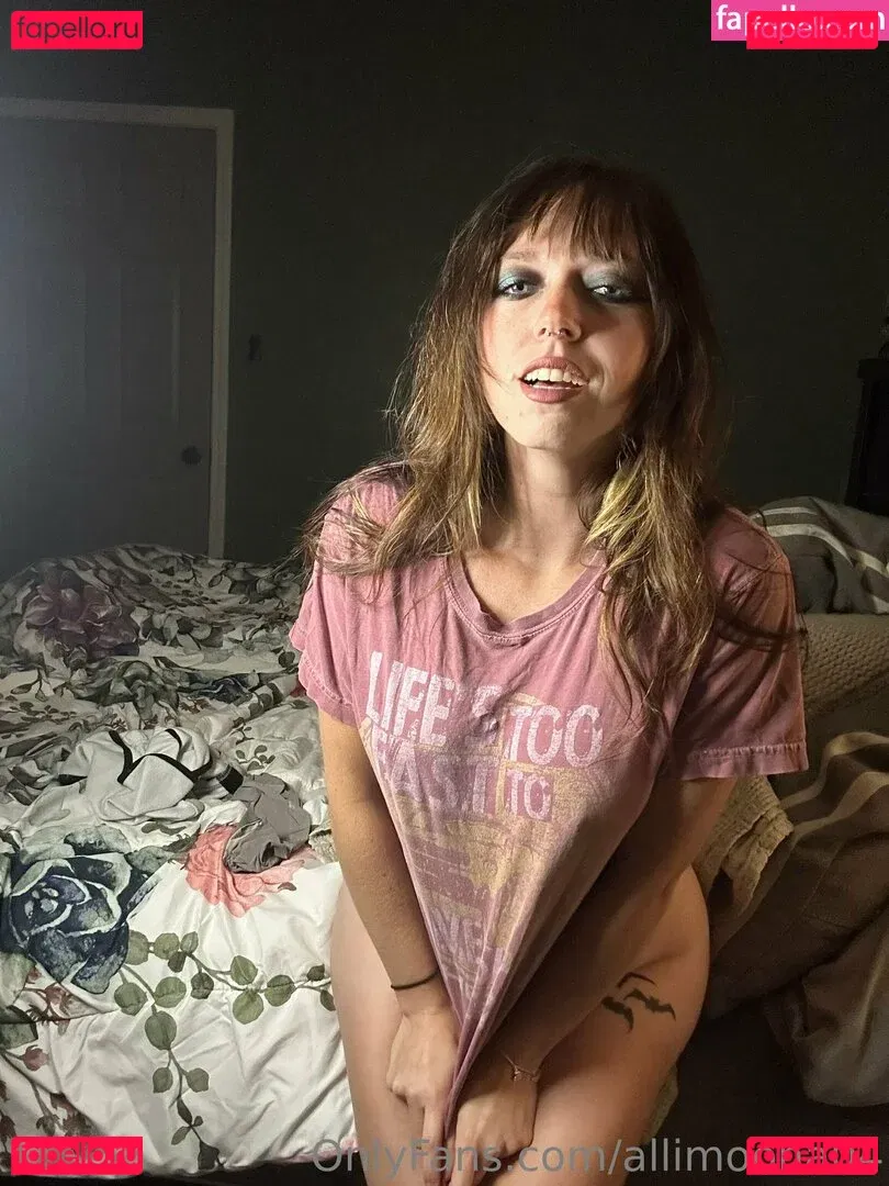 allimoona04 Onlyfans Photo Gallery 