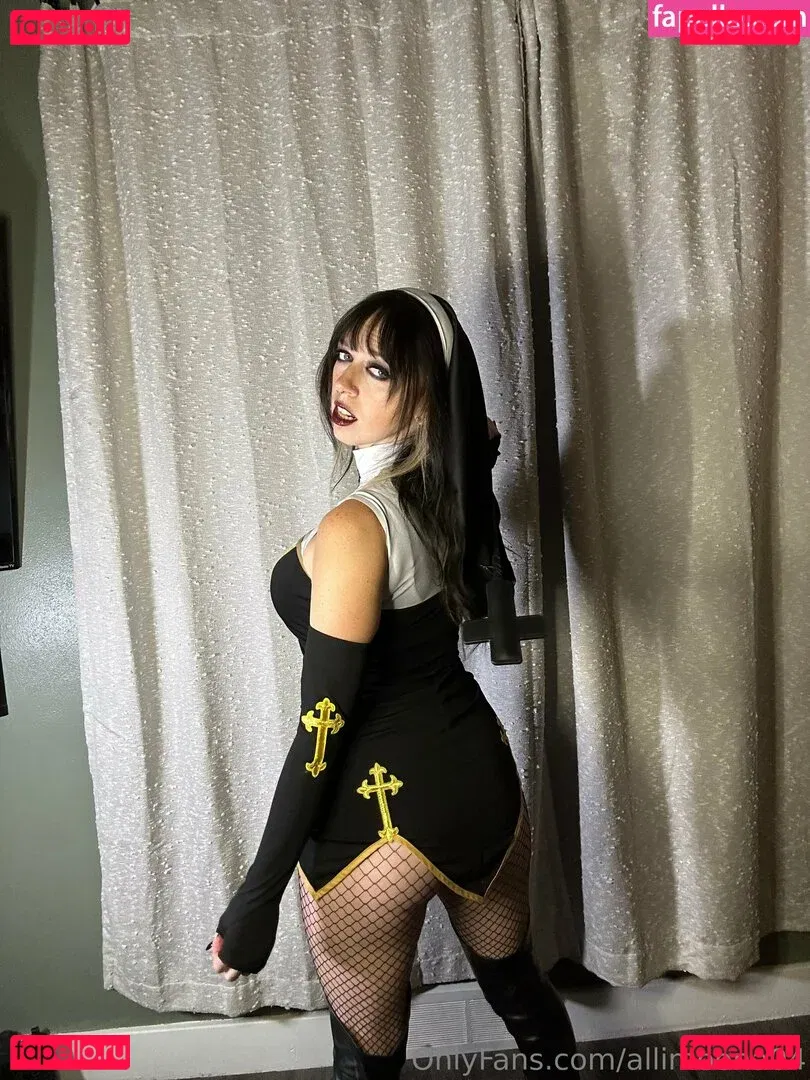 allimoona04 Onlyfans Photo Gallery 