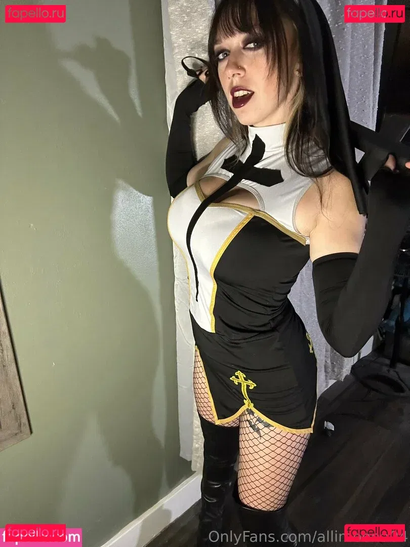 allimoona04 Onlyfans Photo Gallery 