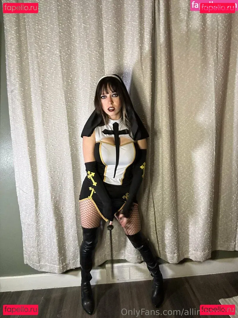 allimoona04 Onlyfans Photo Gallery 