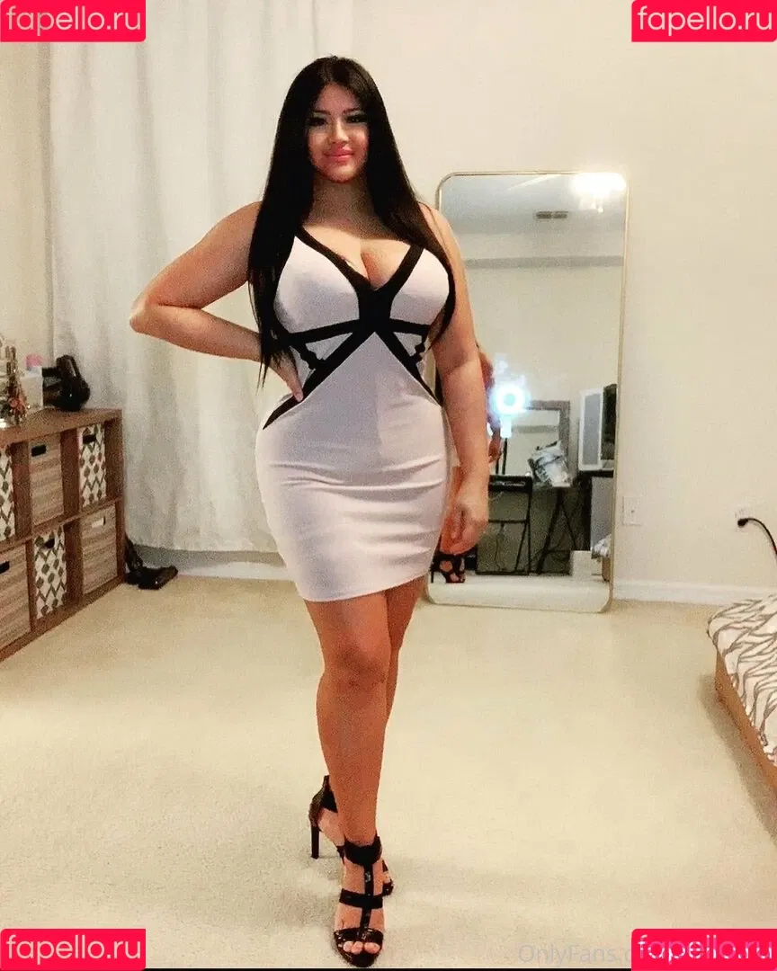 wildasianflower Onlyfans Photo Gallery 