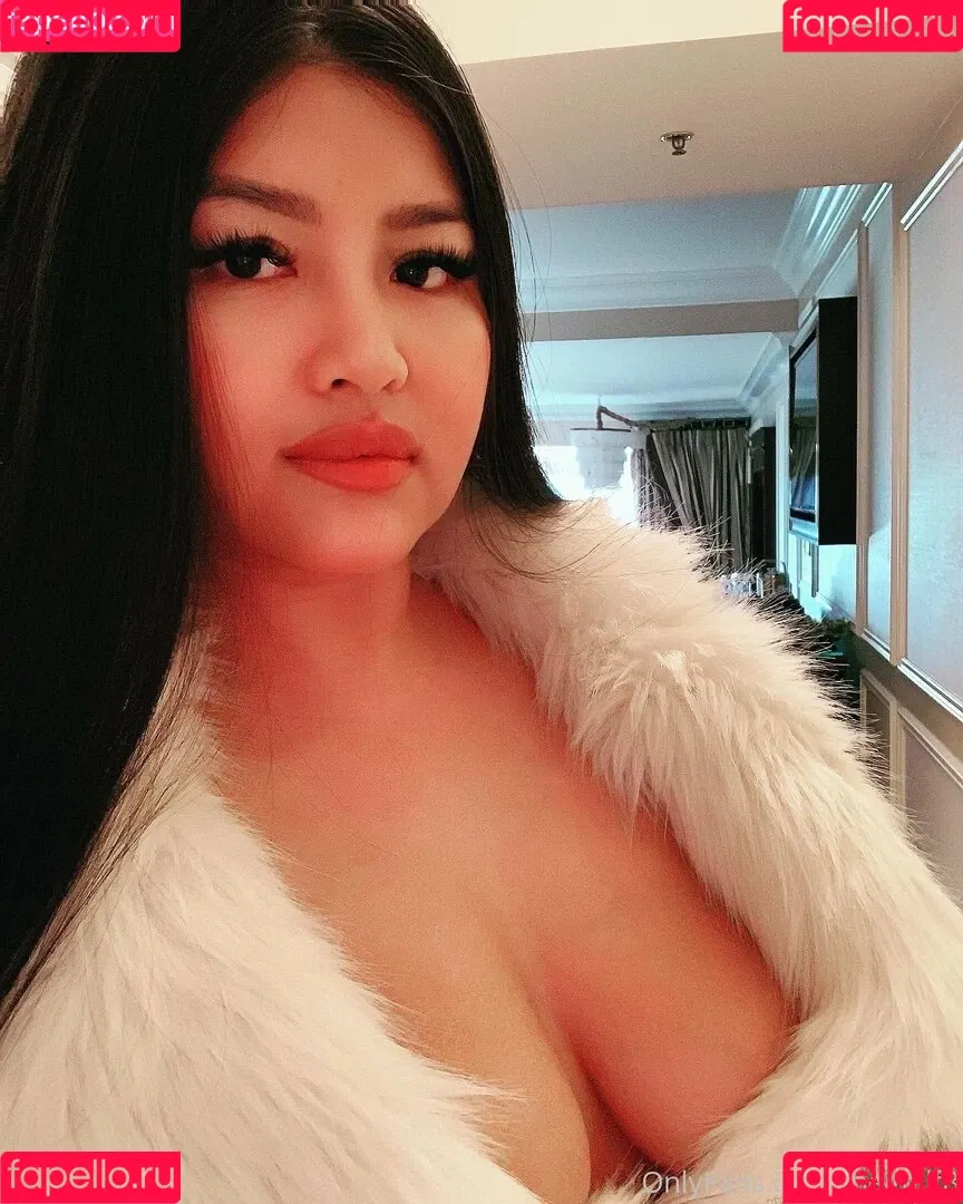 wildasianflower Onlyfans Photo Gallery 