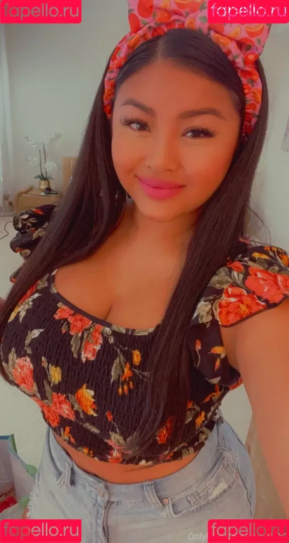 wildasianflower Onlyfans Photo Gallery 
