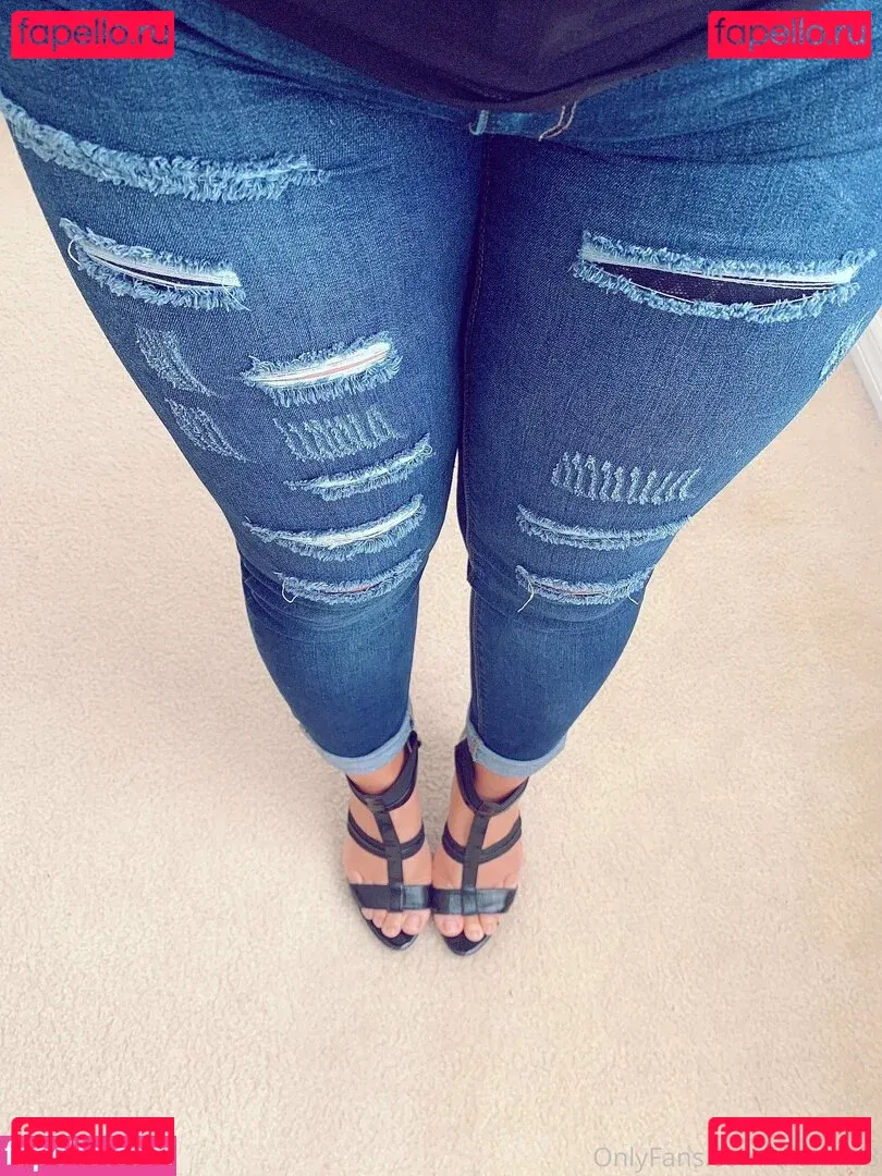 wildasianflower Onlyfans Photo Gallery 