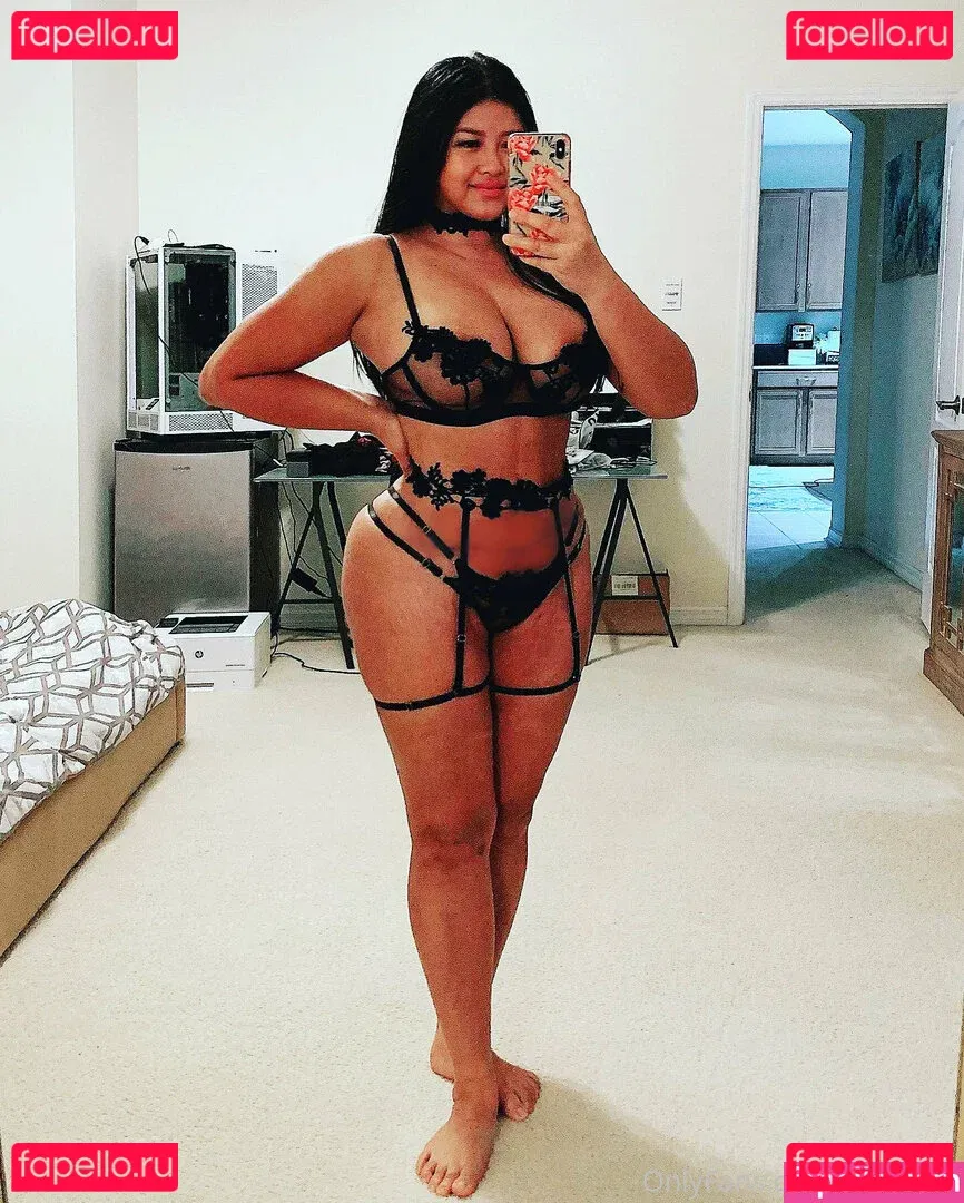 wildasianflower Onlyfans Photo Gallery 