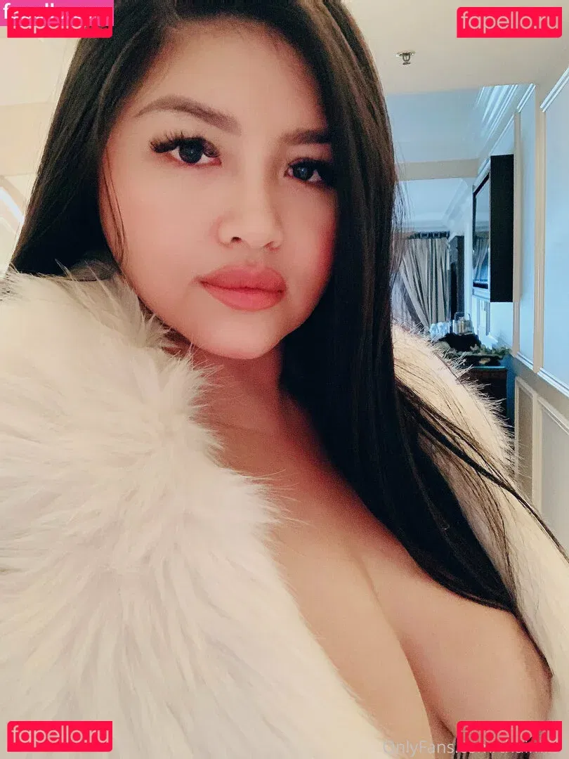 wildasianflower Onlyfans Photo Gallery 