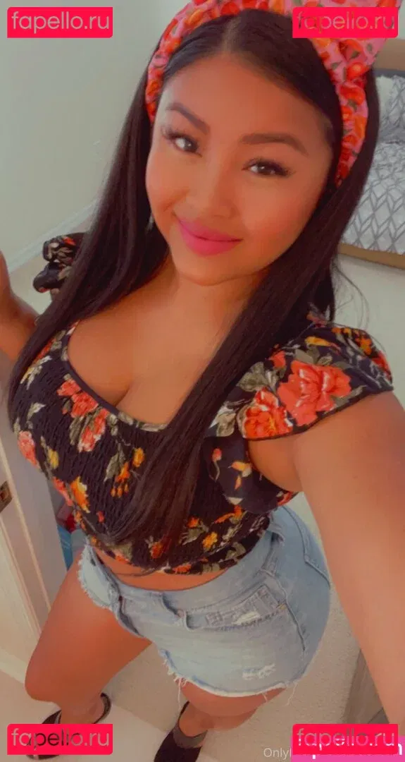 wildasianflower Onlyfans Photo Gallery 