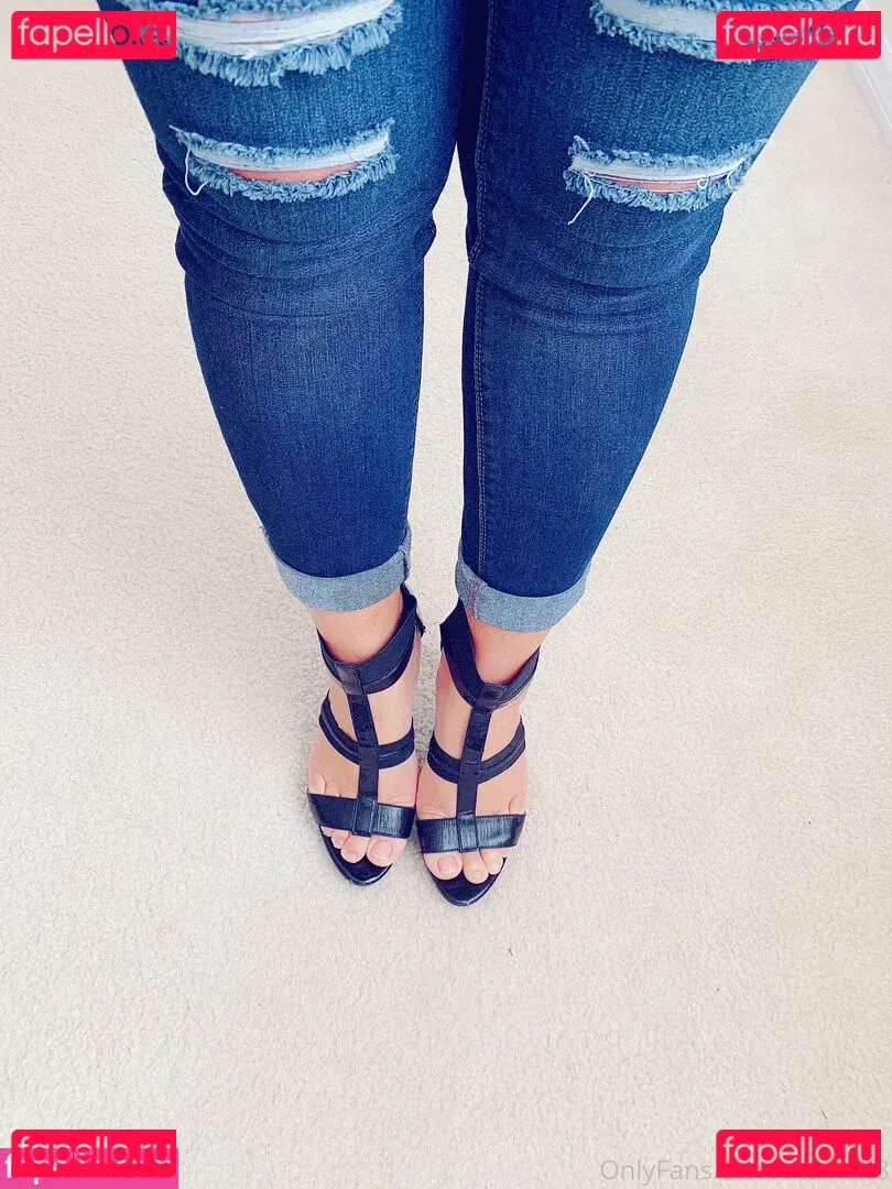 wildasianflower Onlyfans Photo Gallery 