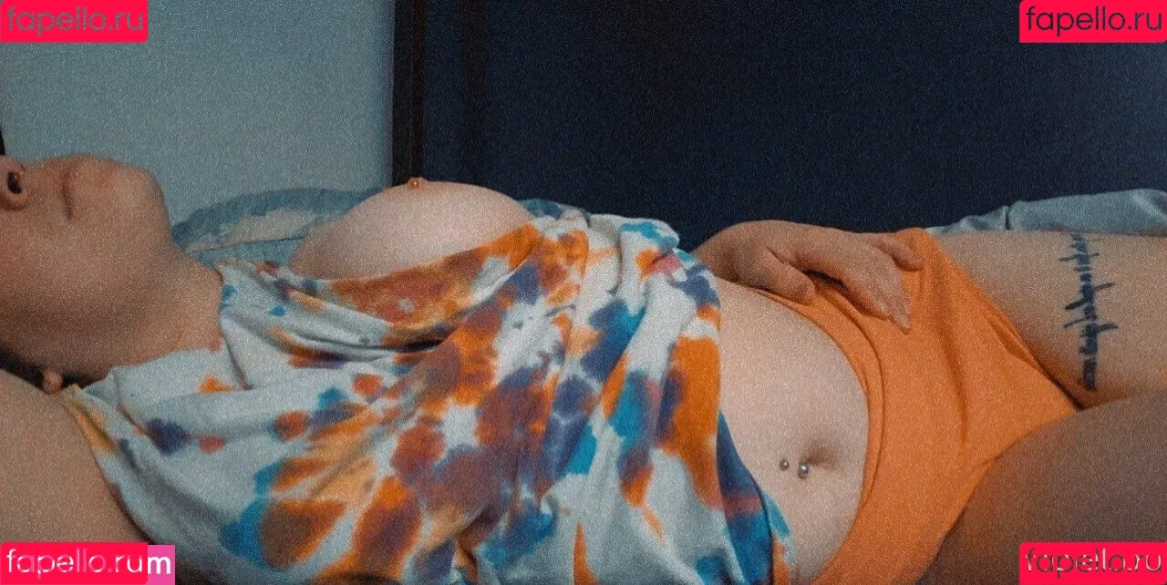 violet.bb Onlyfans Photo Gallery 