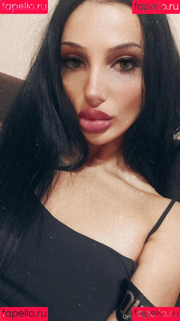 violet.bb Onlyfans Photo Gallery 