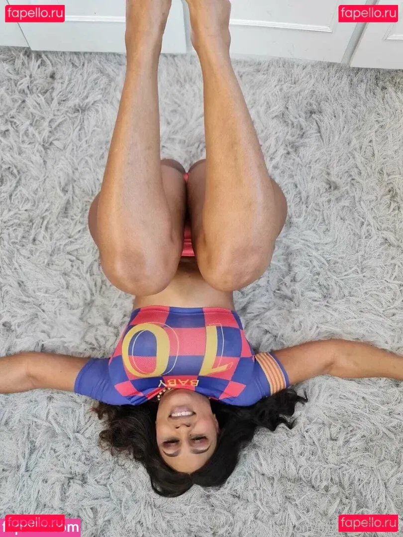 bigasstrishavip Onlyfans Photo Gallery 