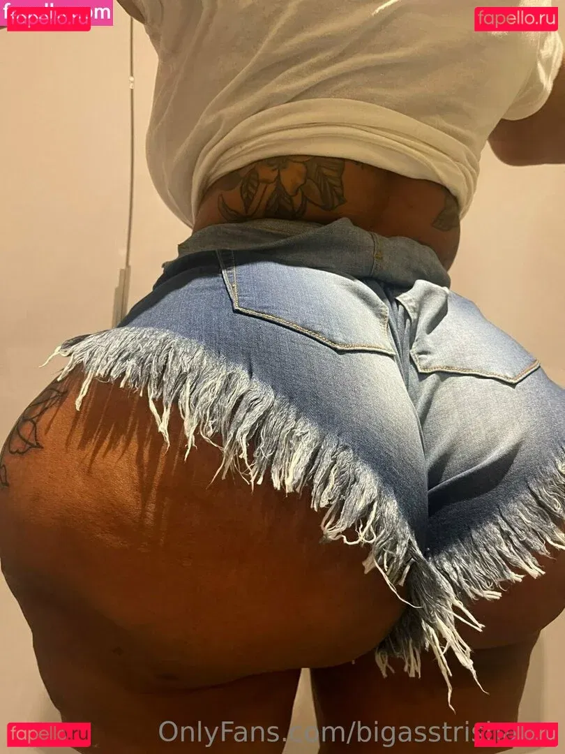 bigasstrishavip Onlyfans Photo Gallery 