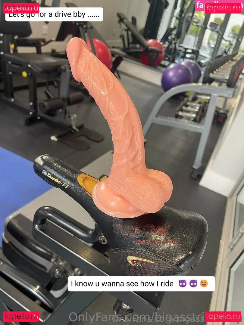 bigasstrishavip Onlyfans Photo Gallery 