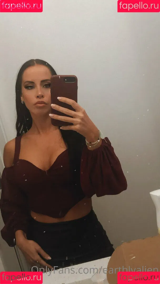 earthlyalien Onlyfans Photo Gallery 
