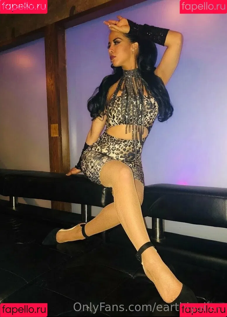 earthlyalien Onlyfans Photo Gallery 